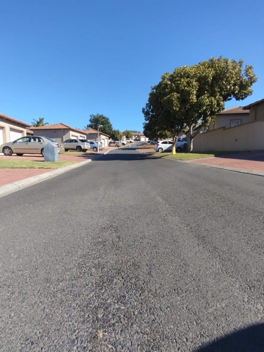 3 Bedroom Property for Sale in Protea Heights Western Cape